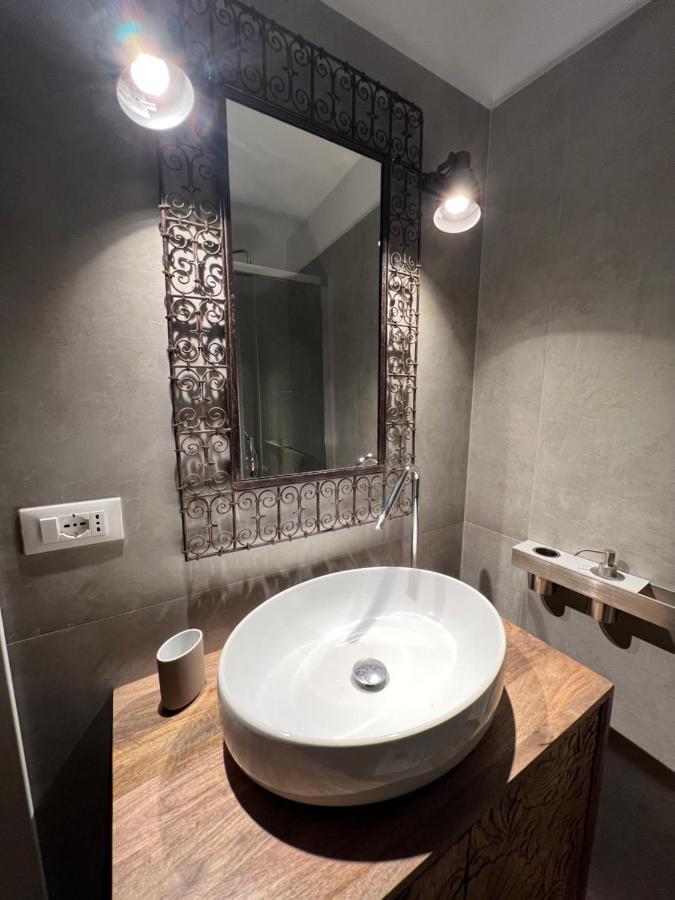 Housmart Senzanome 9/3 Apartment Bologna Exterior photo